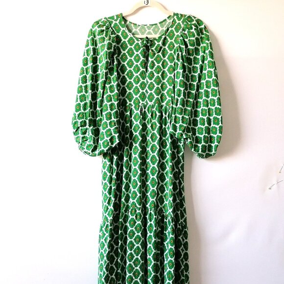 Unbranded Dresses & Skirts - Green Geometric Maxi Dress